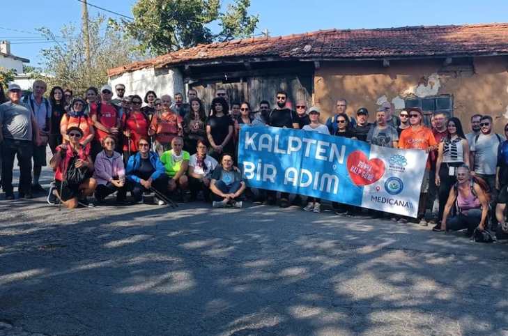 Nilüfer Belediyesi  doğa yürüyüşü düzenledi