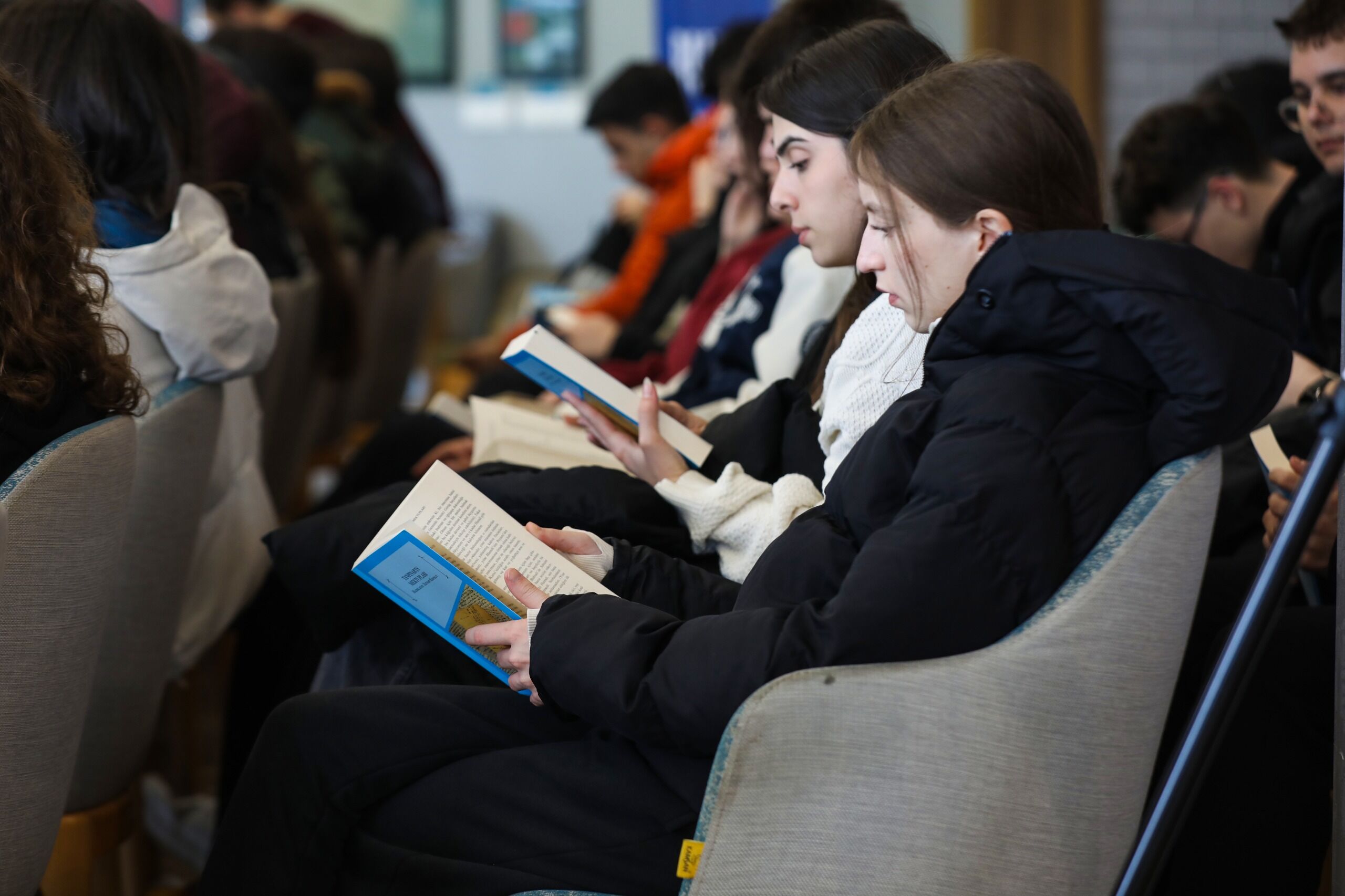 37039 M T Y5 Y2 E3 M W