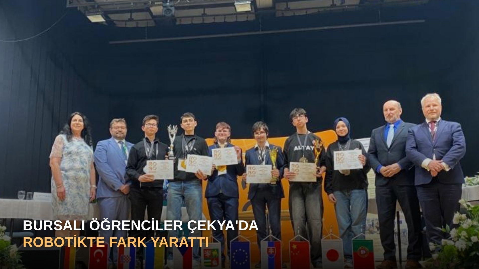 Bursalı öğrenciler Çekya'da robotikte fark yarattı