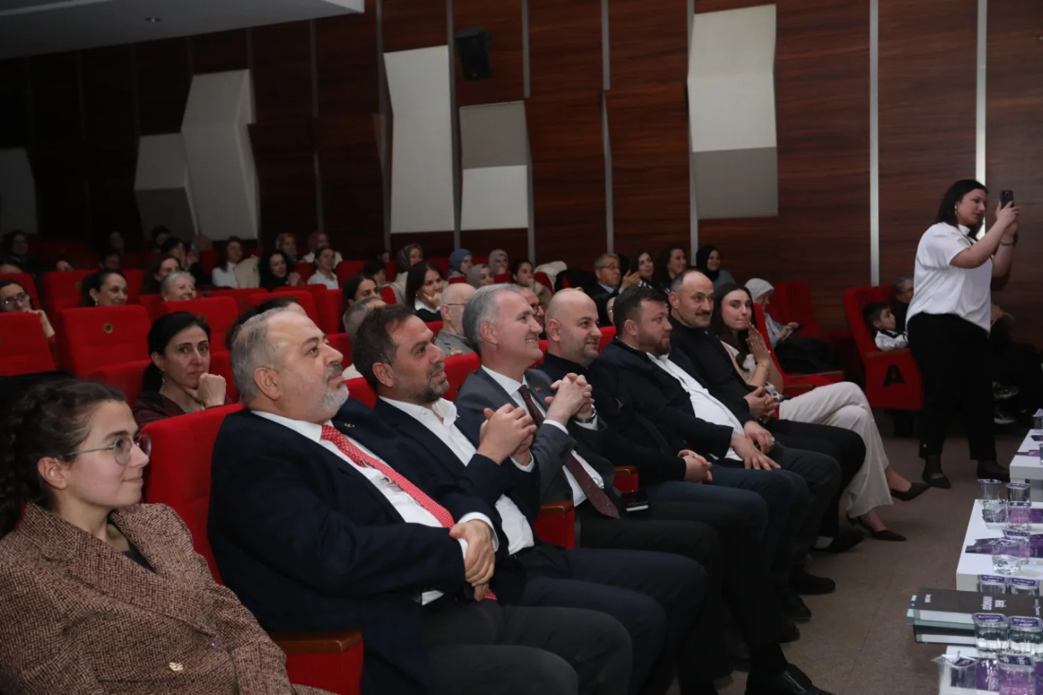 B1652E43221D0C5Ef4Bee409087Cf0F75B9Fdb23-1