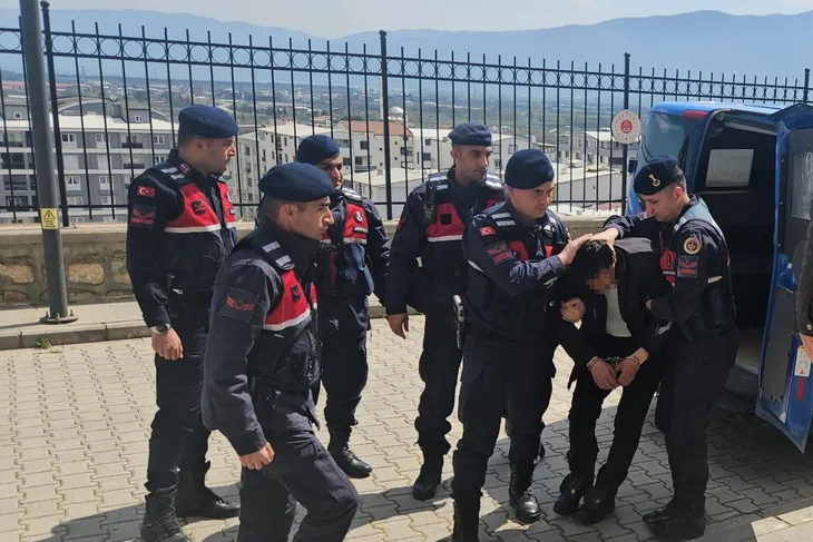 Bursa Da Baba Ve Oglunu Olduren Zanli Adliyeye Sevk Edildi 1775565396 204 Large