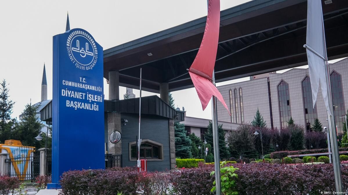 50702474 605