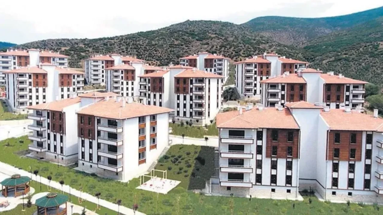 Bursa’da ev sahibi olmak isteyenlere tarihi fırsat! 10 ilçede 2 bin 200 konut satışa çıktı