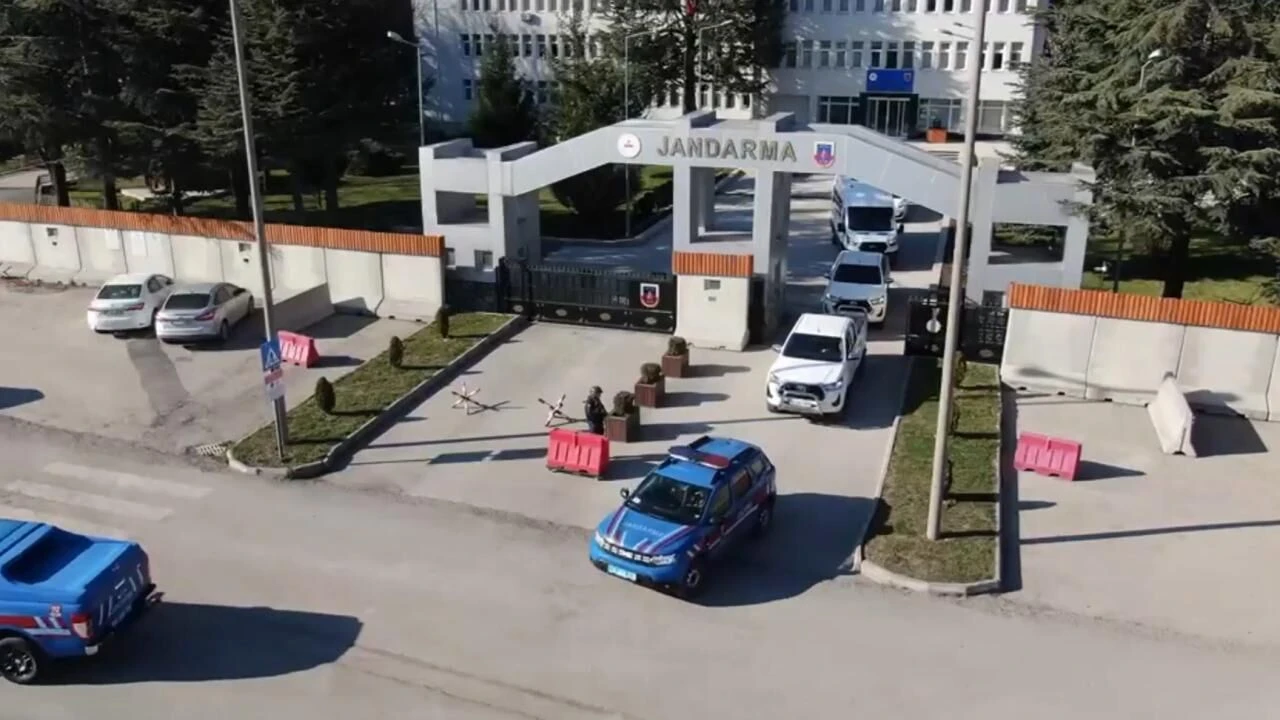 Bursa'nın da aralarında olduğu baskınlarda 69 tutuklama!