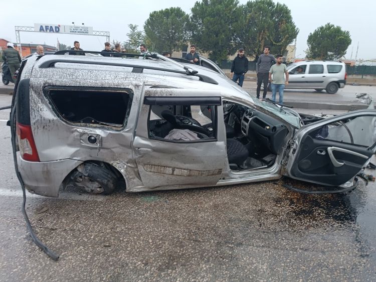Aa 20261029 42900033 42900030 Bursada 5 Aracin Karistigi Kazada 5 Kisi Yaralandi 1793269381 179 X750