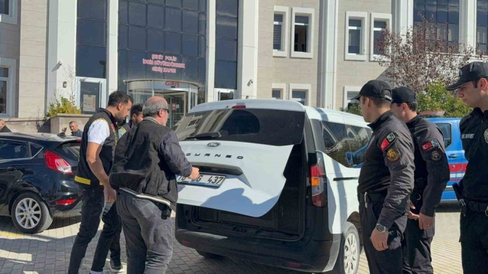 Bursa Da Yasli Cift Cinayetinin Zanlisi Tutuklandi 3 1791334335