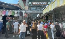Bursa Kapalıçarşı’da sezon sonu yoğunluğu