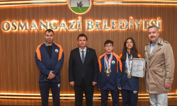 Osmangazi Belediyesporlu sporcular Başkan Aydın'ı ziyaret etti