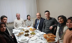 Erkan Aydın Ayaz ailesinin iftar sofrasına konuk oldu