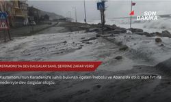 Kastamonu'da dev dalgalar sahil şeridine zarar verdi