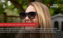 Google, yapay zekalı akıllı gözlükler için geri dönüyor