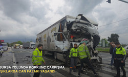 Bursa yolunda korkunç çarpışma: Işıklarda can pazarı yaşandı