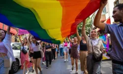 İHD ve çok sayıda LGBTİ+ örgütünün X hesaplarına erişim engeli!