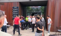 Bursa’da yol verme kavgası dehşete dönüştü: Polis dahil 5 yaralı!