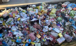 Bursa’da mide bulandıran görüntü! Tarihi geçmiş ürünler depoda yakalandı