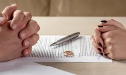 Süresiz nafakada tarihi karar! Anayasa Mahkemesi düzenlemeyi iptal etti