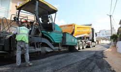 Karacabey Yenikaraağaç'ta yol yenileme çalışması tamamlandı