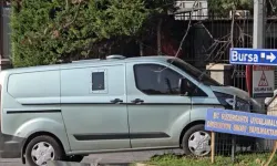 Bursa'da Zırhlı Banka Aracı Direğe Çarptı