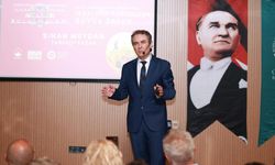 Osmangazi'de tarihçi Sinan Meydan Milli Mücadele'yi anlattı