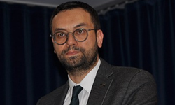 Eski AK Parti yöneticisinin bürosunda arama