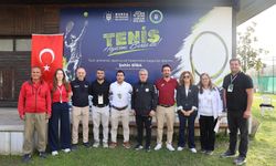 Bursa Büyükşehir Belediyesi’nden çocuklara Cumhuriyet Bayramı tenis turnuvası