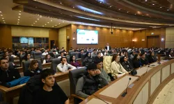 Bursa’da stajyer öğrencilere iş hayatının püf noktaları anlatıldı