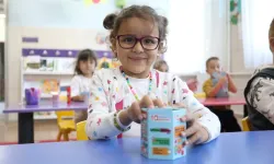 İnegöl’de 27 bin öğrenciye kitap öncesi kumbara sürprizi