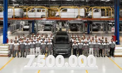 Tofaş Bursa fabrikasında 7,5 milyon barajı aşıldı!