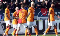 Galatasaray son dakikada bulduğu golle liderliği korudu