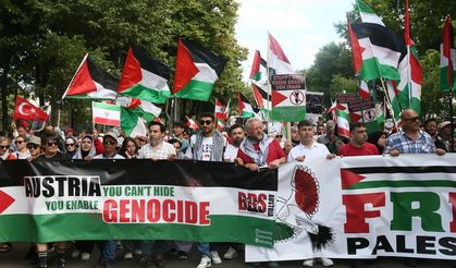 Avusturya'da Filistin'e destek gösterisi