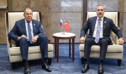 Hakan Fidan, Rus mevkidaşı Lavrov ile Bakü’de görüştü