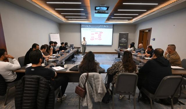 Bursa Business School’da Eğitimler Devam Ediyor