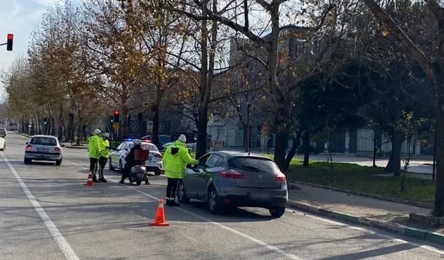 Bursa'da trafik denetiminde binlerce ceza