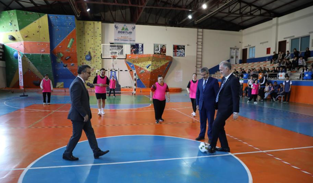 İnegöl’de Engelsiz Turnuva Coşkusu