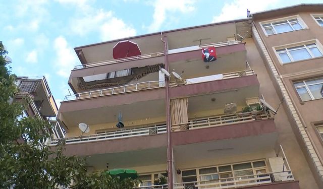 Balkon çöktü, 5 katlı bina boşaltıldı