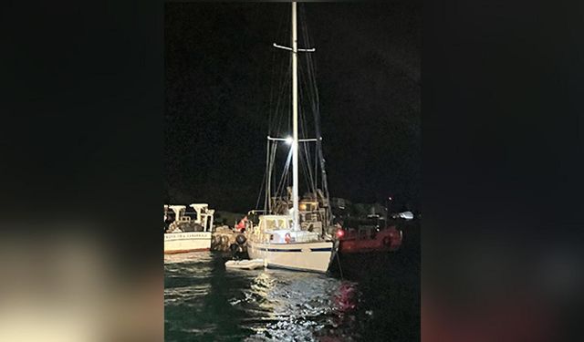 Çanakkale Boğazı'nda sürüklenen teknedeki 1 kişi kurtarıldı