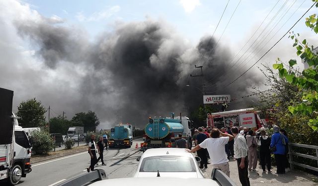 Trabzon'da alışveriş merkezinde yangın