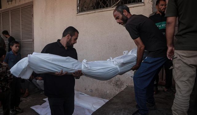 Katil İsrail'in Gazze Şeridi'ne düzenlediği saldırılarda 24 kişi hayatını kaybetti