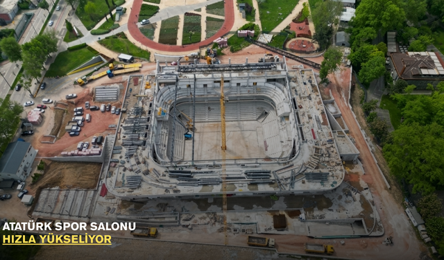 Atatürk Spor Salonu yükseliyor: Dev yapıda çatı mesaisi