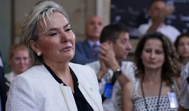 CHP’den istifa eden Nimet Özdemir, AK Parti Grup toplantısı’nda!