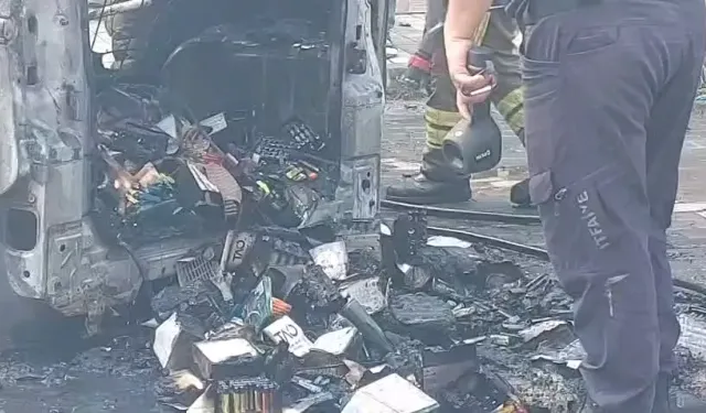Bursa'da o araç alev topuna döndü!