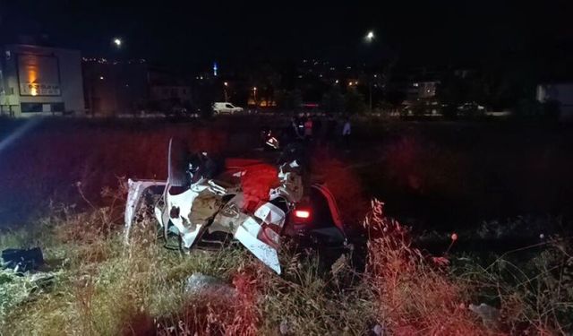 Bursa'da takla atan araçta 5 kişi yaralandı