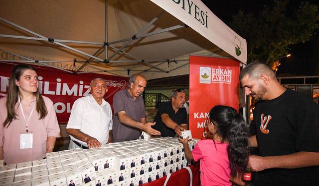 Osmangazi'de geleneksel kandil ikramları yapıldı