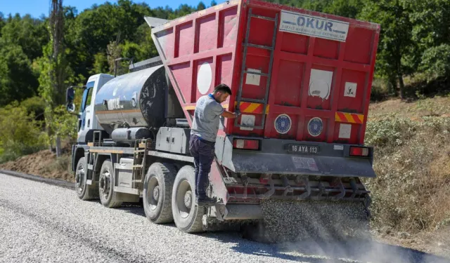 Bursa’da 3 ilçede kilometrelik yol yenilendi