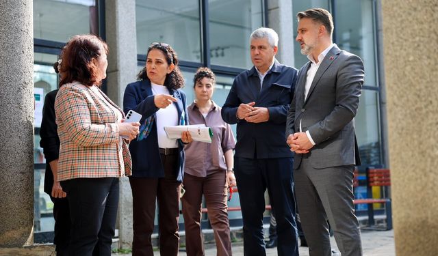 Şahin Biba yıllar sonra aynı fakültede! Bu kez öğrencilere seslendi