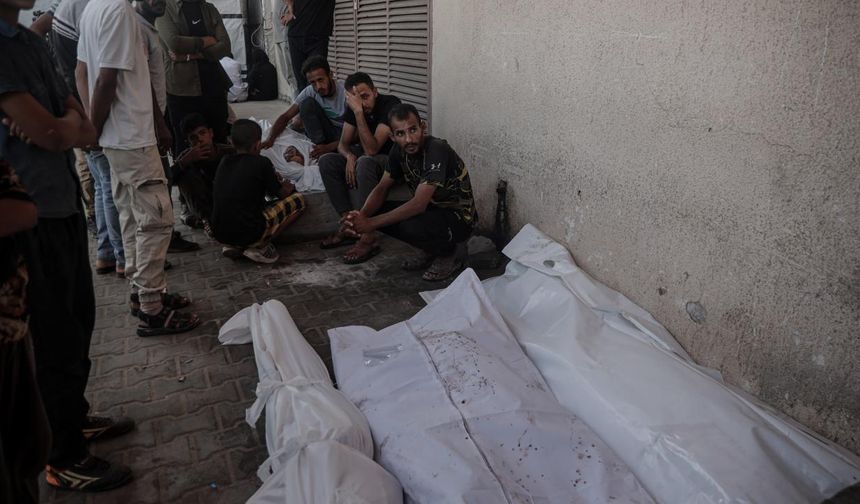 Katil İsrail'in Gazze'ye saldırılarında 66 Filistinli hayatını kaybetti