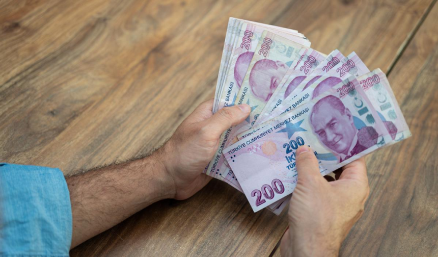 Milyonlarca emeklinin beklediği rakamlar belli oldu! İşte masadaki 5 zam formülü