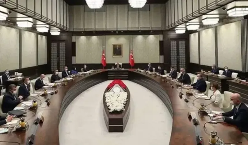 Kabinede gündem yoğun, masada çerçeve yasa var