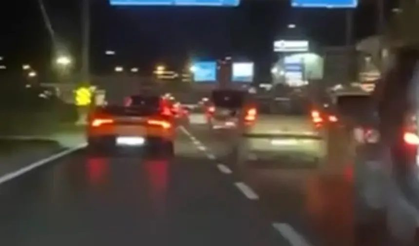 Bursa’da trafik terörü! Lamborghini Mercedes’e çarpıp kaçtı