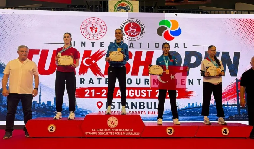 Bursalı Naz Kayadere'den uluslararası altın madalya!